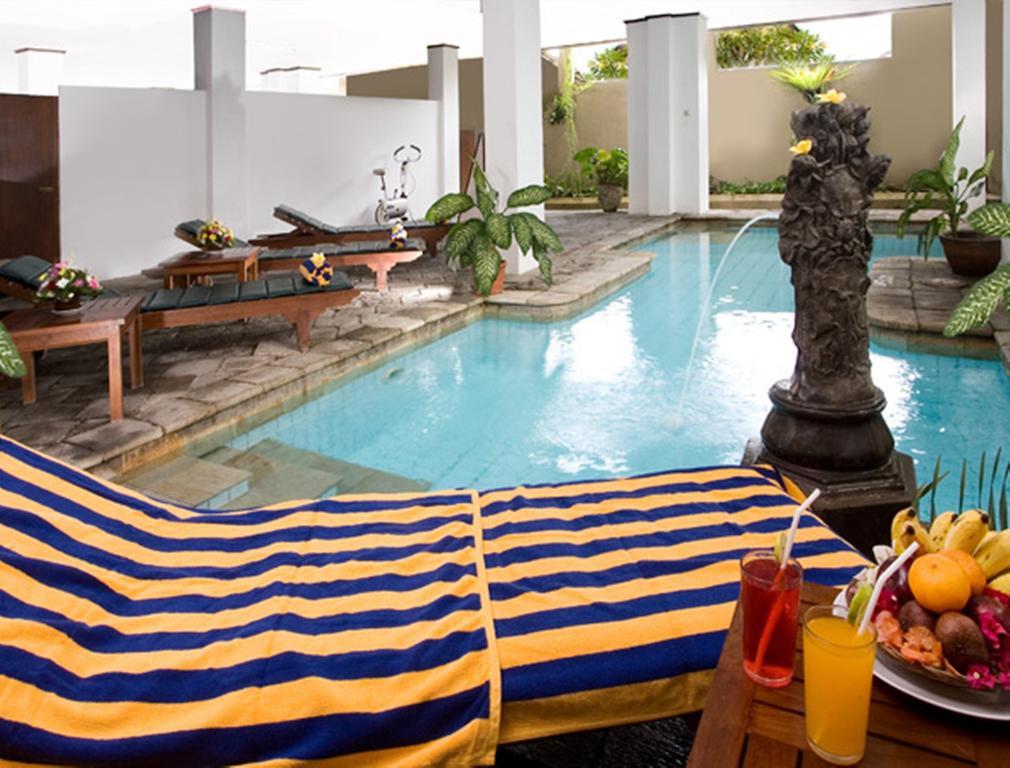Hotel Ratna Kuta Lombok Exterior foto